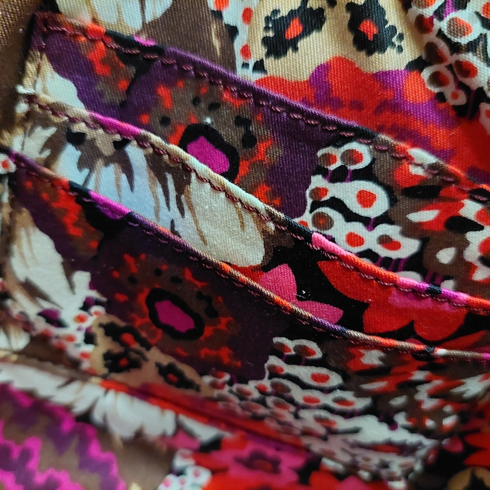 Vera Bradley Leather Purse Preowned Excellent Condition - Picture 7 of 8